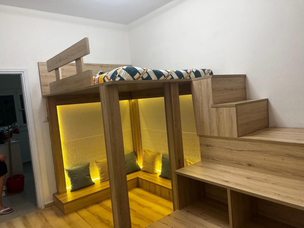 Seaview Room With Share Some Place 雅典 外观 照片