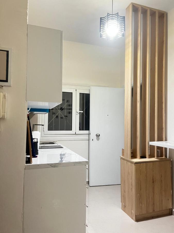 Seaview Room With Share Some Place 雅典 外观 照片