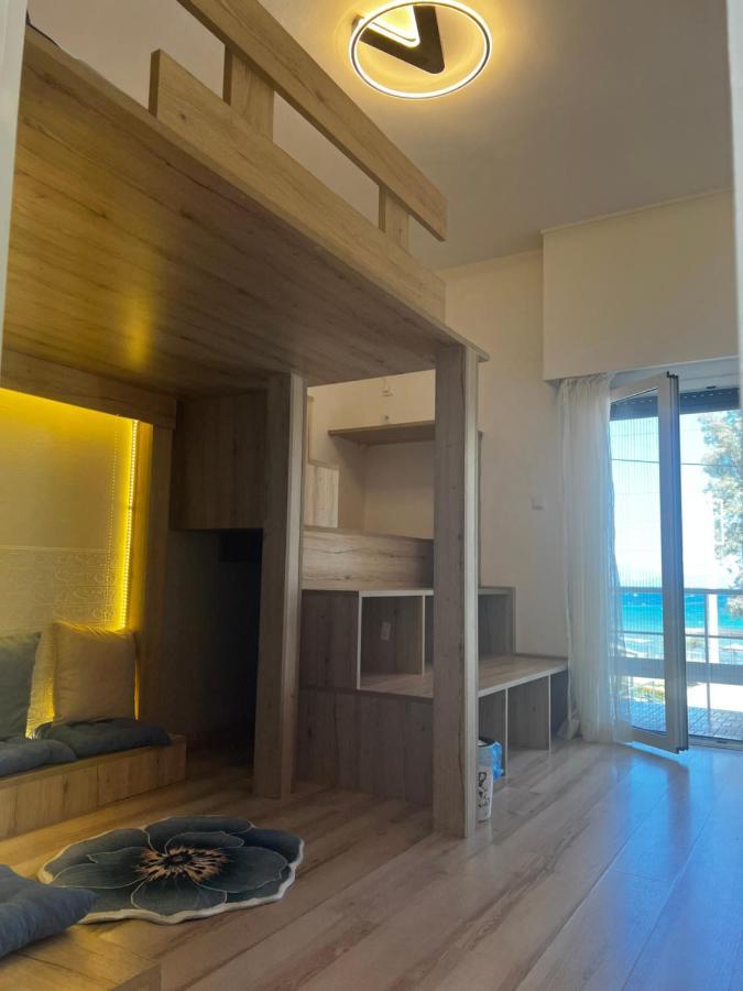 Seaview Room With Share Some Place 雅典 外观 照片